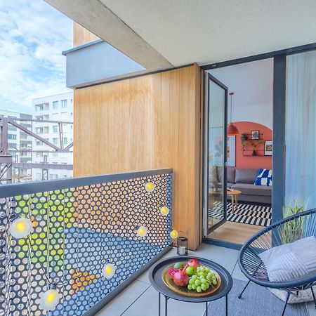 Design Apartment - Balcony, Free Parking, Yoga, 10 Mins To Center, By Gravity Prag Dış mekan fotoğraf