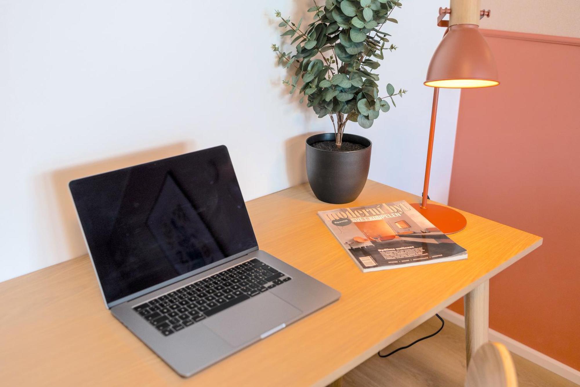 Design Apartment - Balcony, Free Parking, Yoga, 10 Mins To Center, By Gravity Prag Dış mekan fotoğraf